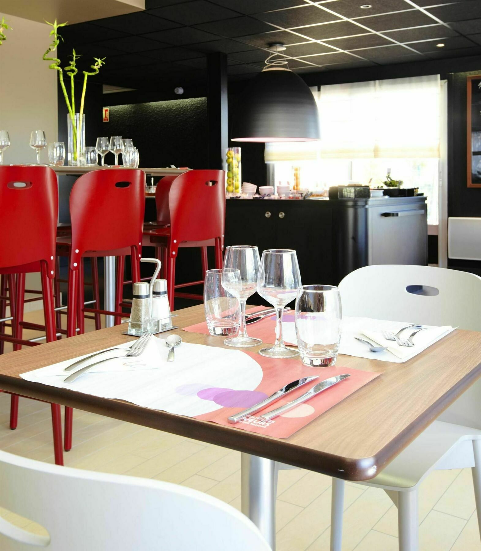 Kyriad Direct Marseille Ouest - Martigues Ristorante foto